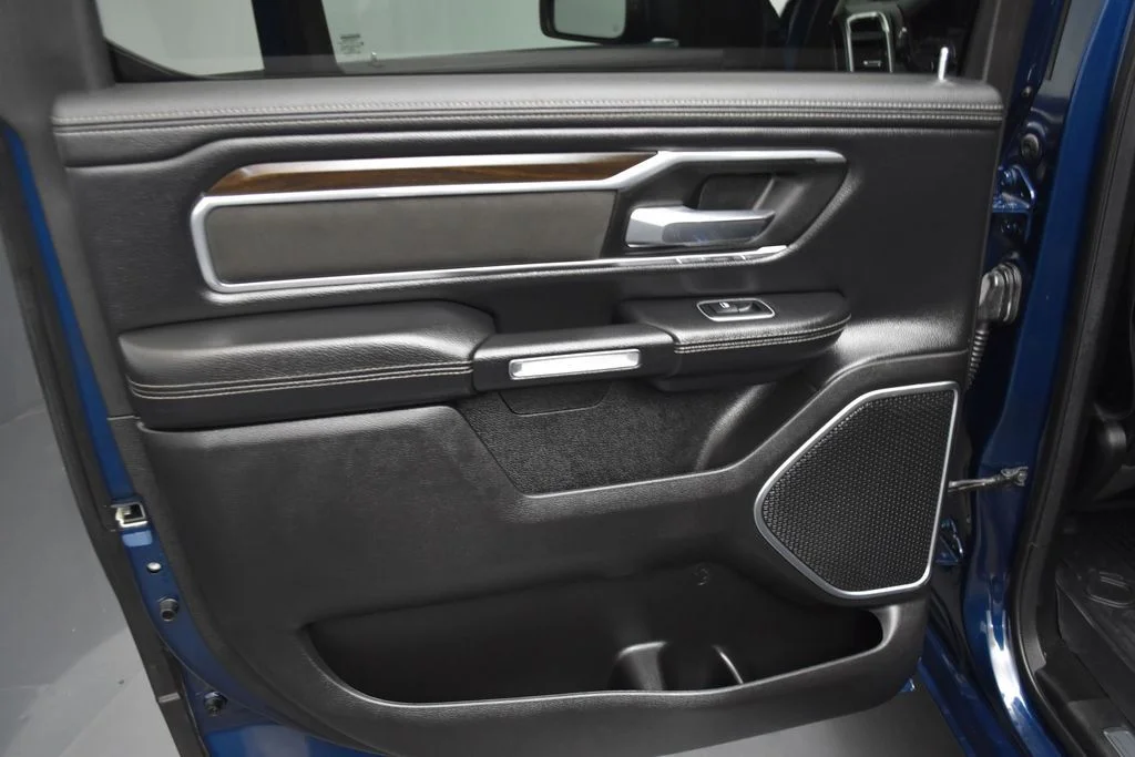 Used 2022 Blue Ram Laramie image 23