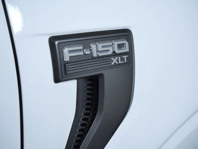 Used 2023 White Ford XLT image 9