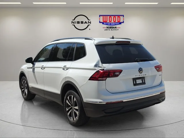 Used 2022 Pure White Volkswagen 2.0T S image 4