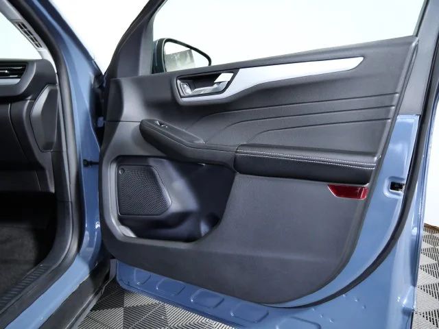 Used 2025 Blue Ford Platinum image 11