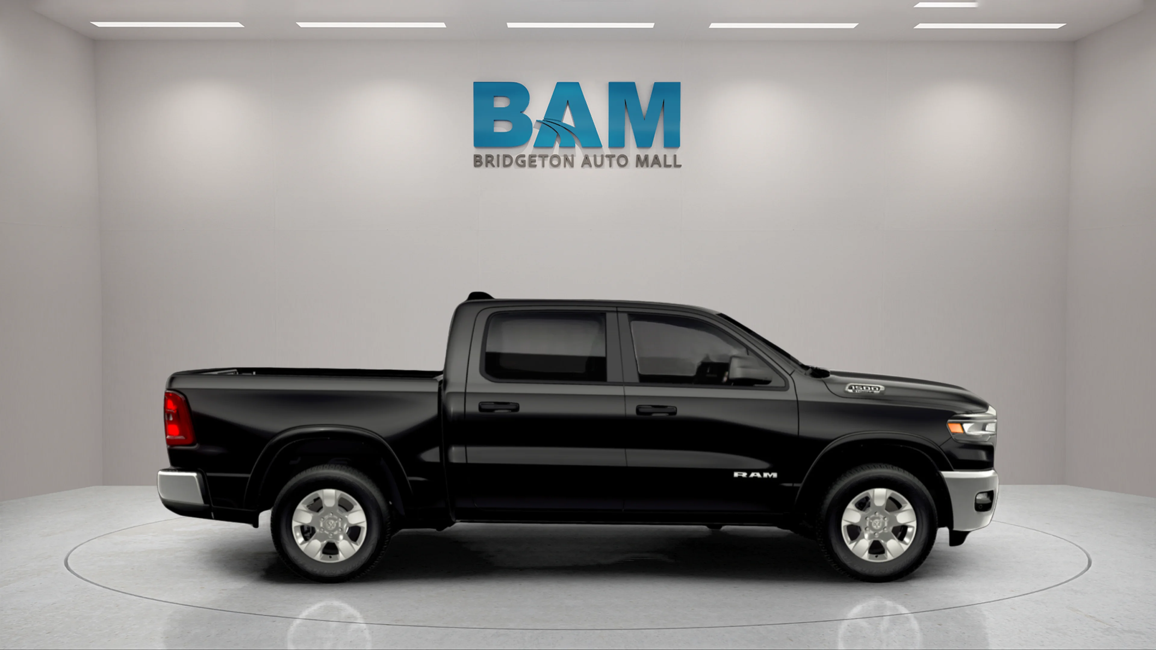 New 2026 Diamond Black Crystal Pearl-Coat Exterior Paint RAM Big Horn image 4