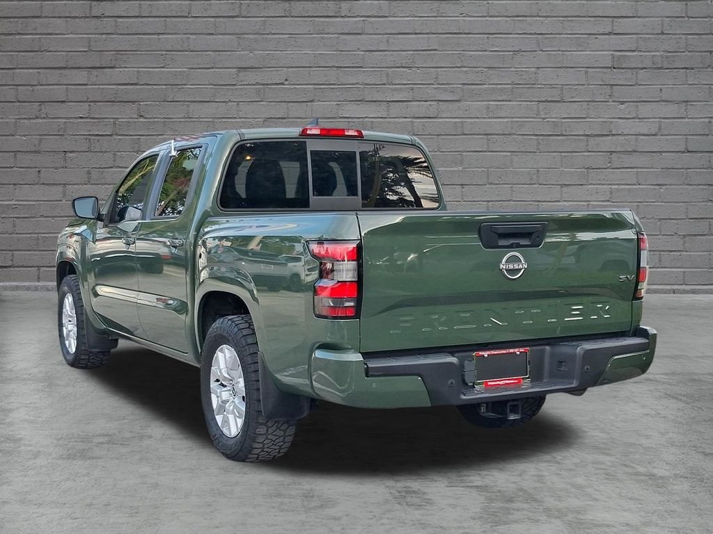 Used 2022 Green Nissan SV image 4