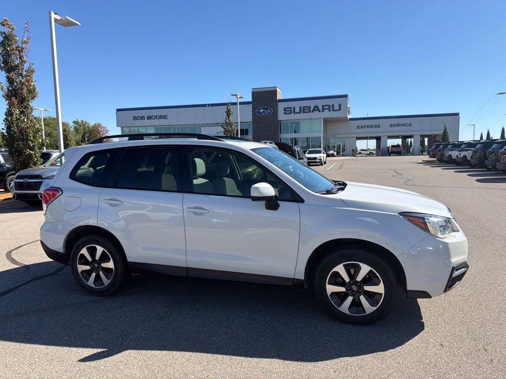 Used 2017 White Subaru 2.5i Premium image 1