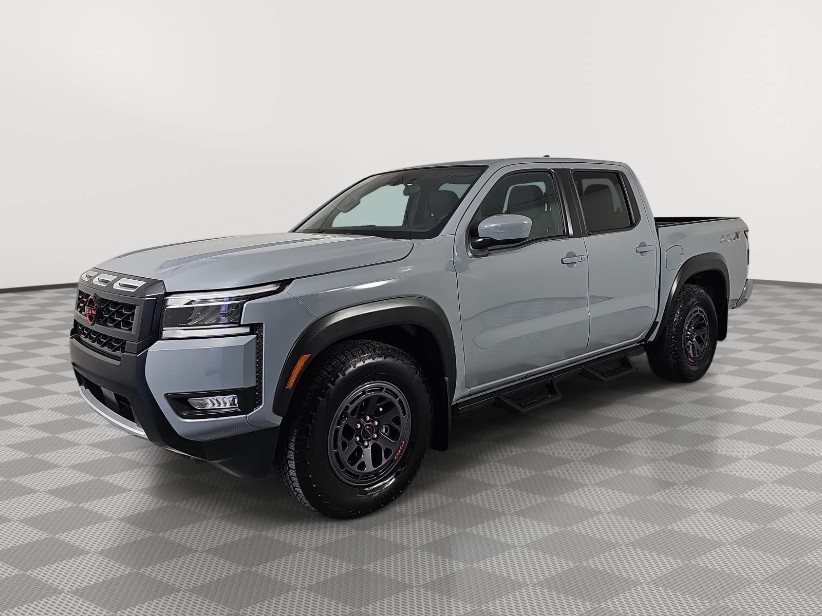 Used 2025 Gray Nissan PRO-X image 4