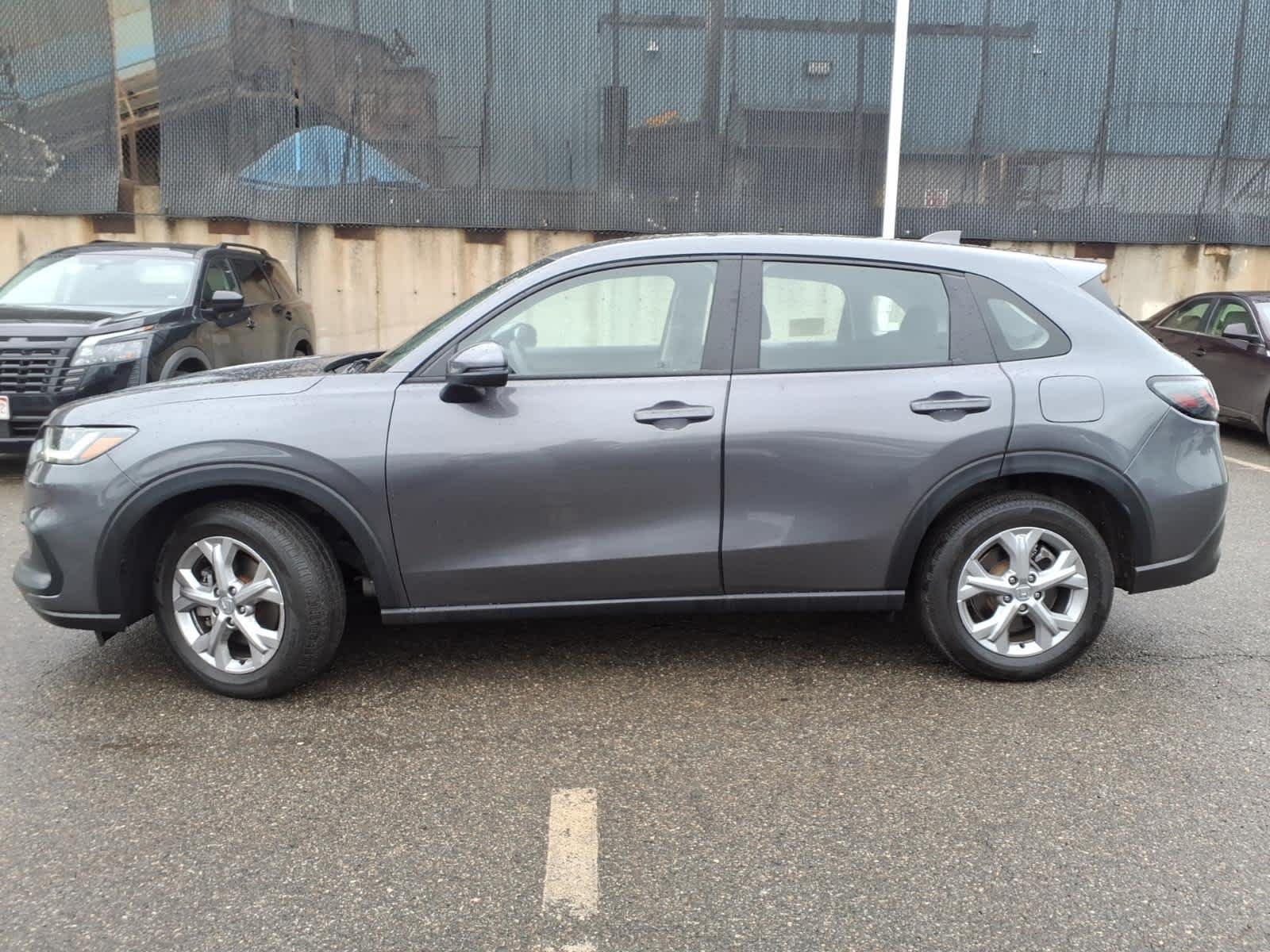 2025 Honda HR-V LX - Photo 8
