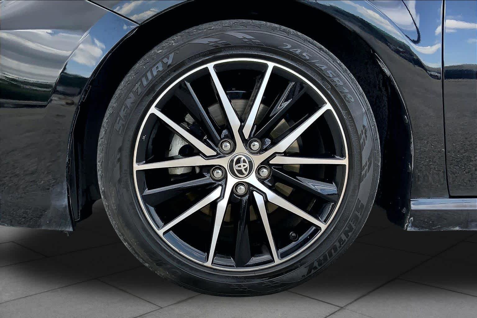Used 2021 Midnight Black Metallic Toyota SE image 11