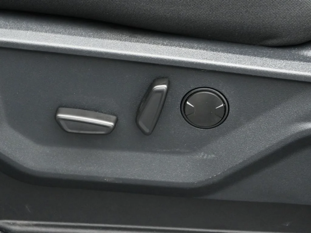 New 2026 Avalanche Ford XLT image 11
