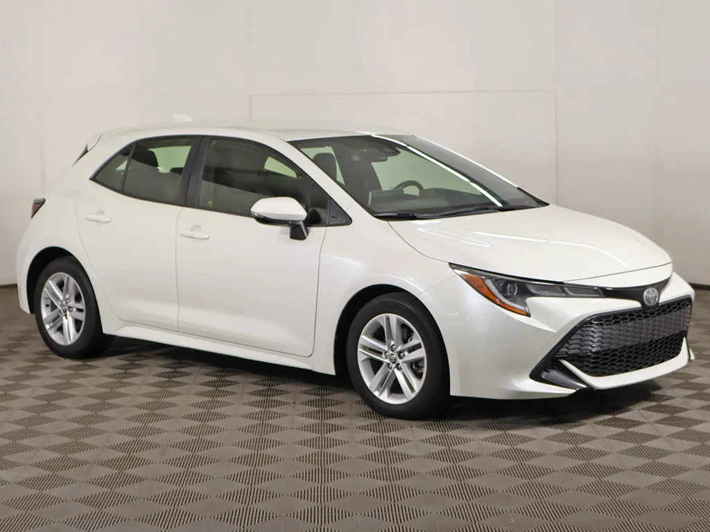 Used 2019 White Toyota SE image 2