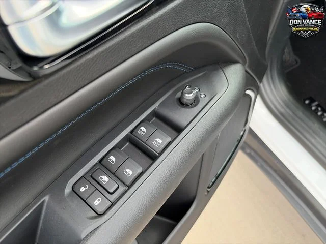 New 2026 White Jeep Latitude image 11