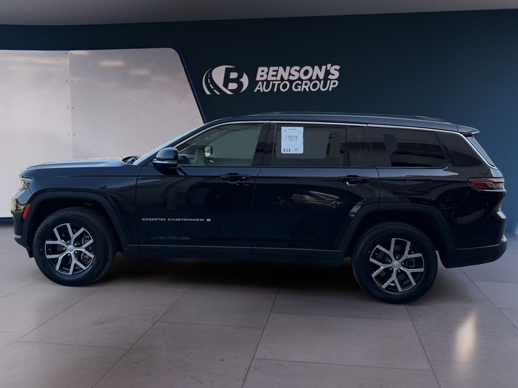 Used 2024 Black Jeep Limited image 2