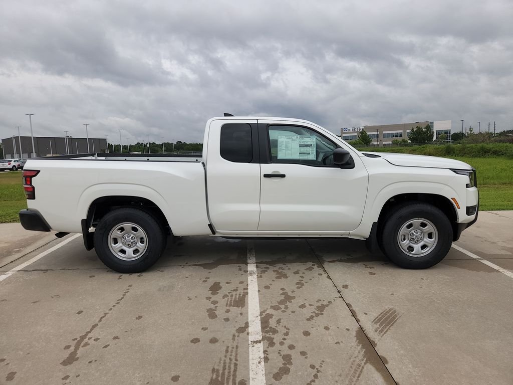New 2026 White Nissan S King Cab image 3