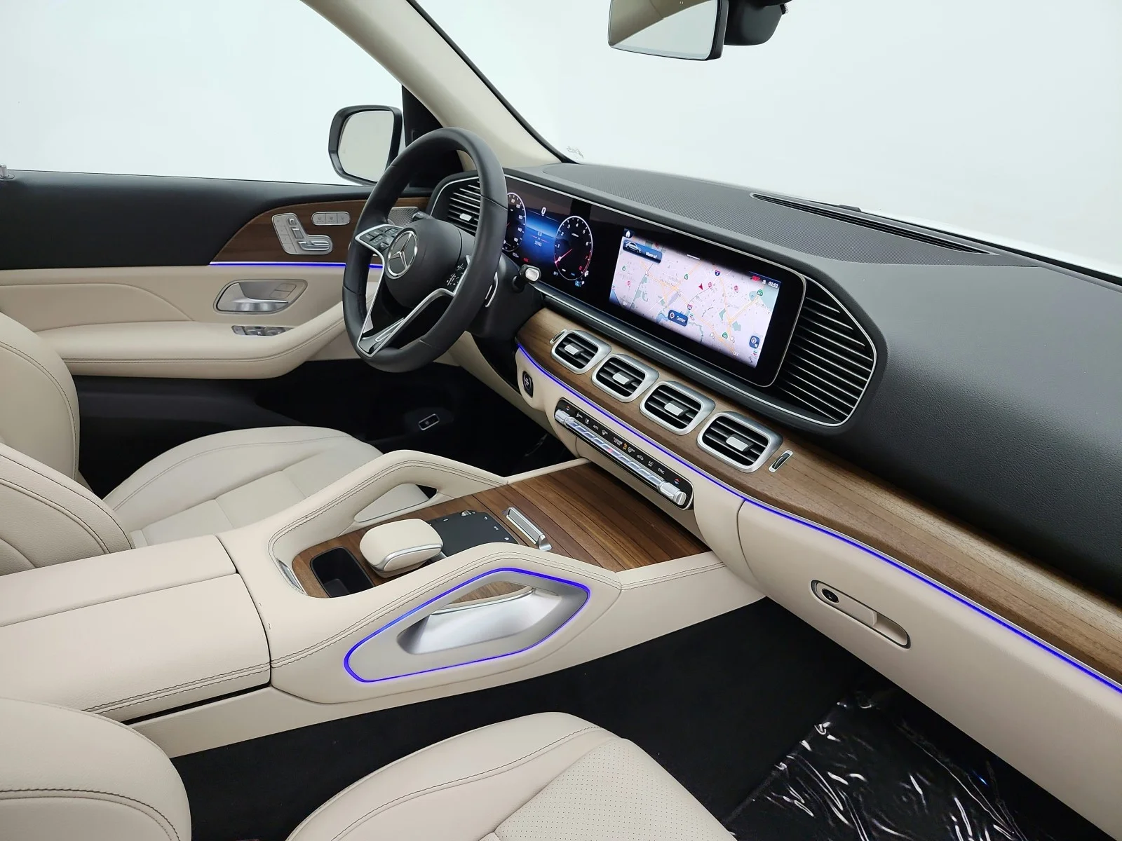 Certified Used 2024 Polar White Mercedes-Benz GLE 350 4MATIC® SUV image 17