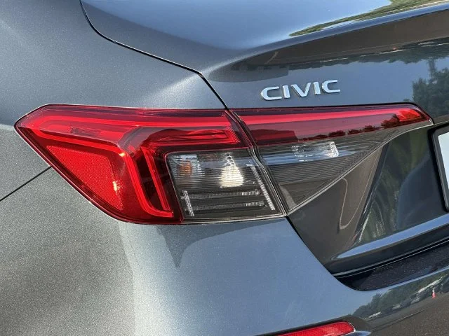2024 Honda Civic EX - Photo 10