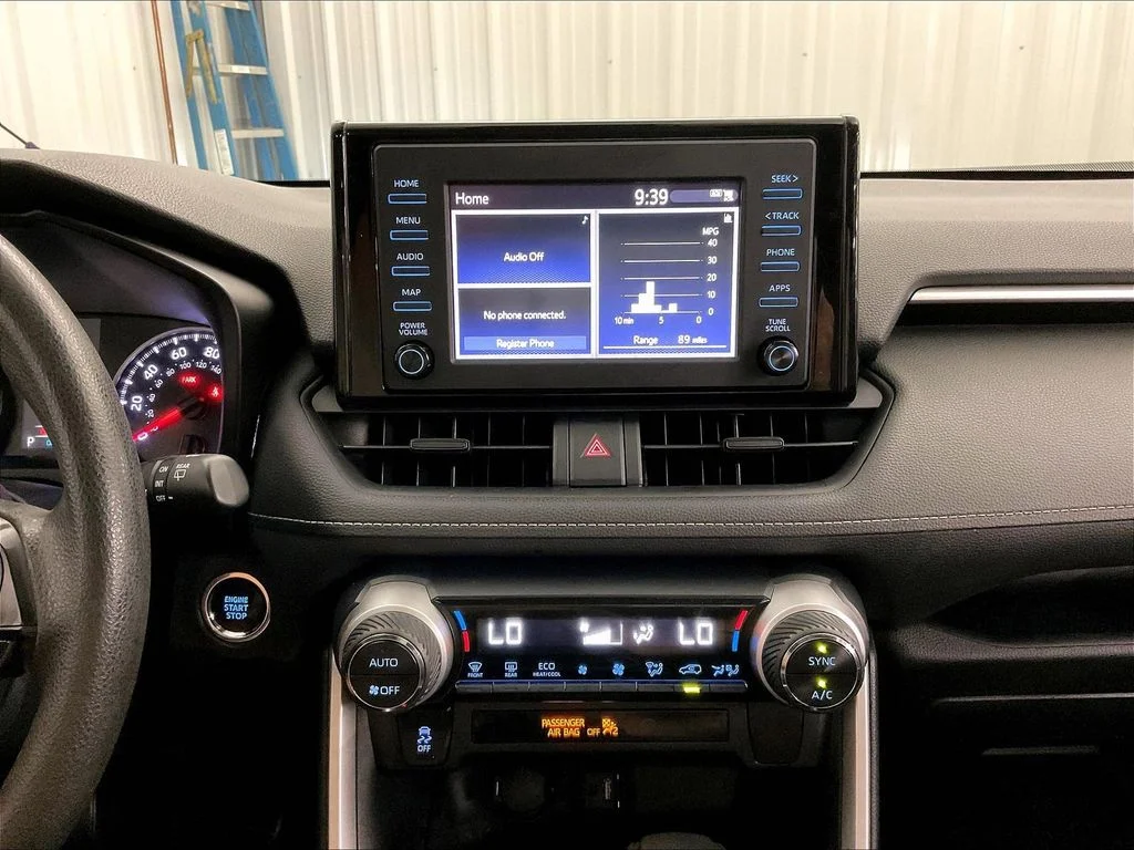 Used 2019 Black Toyota XLE image 35