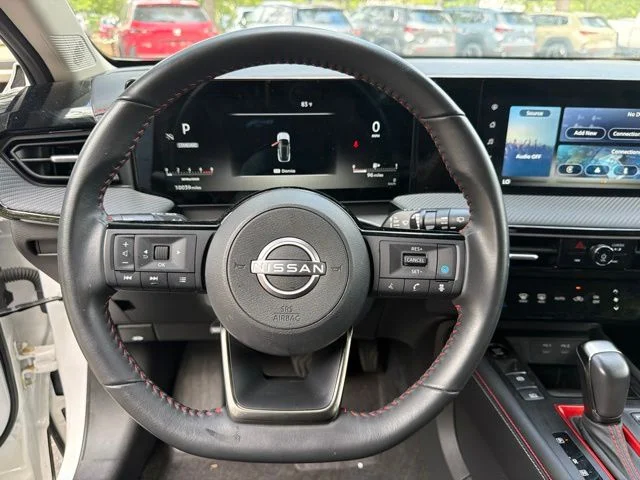 Used 2025 White Nissan SR image 13