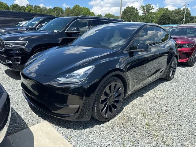 2024 Tesla Model Y Performance