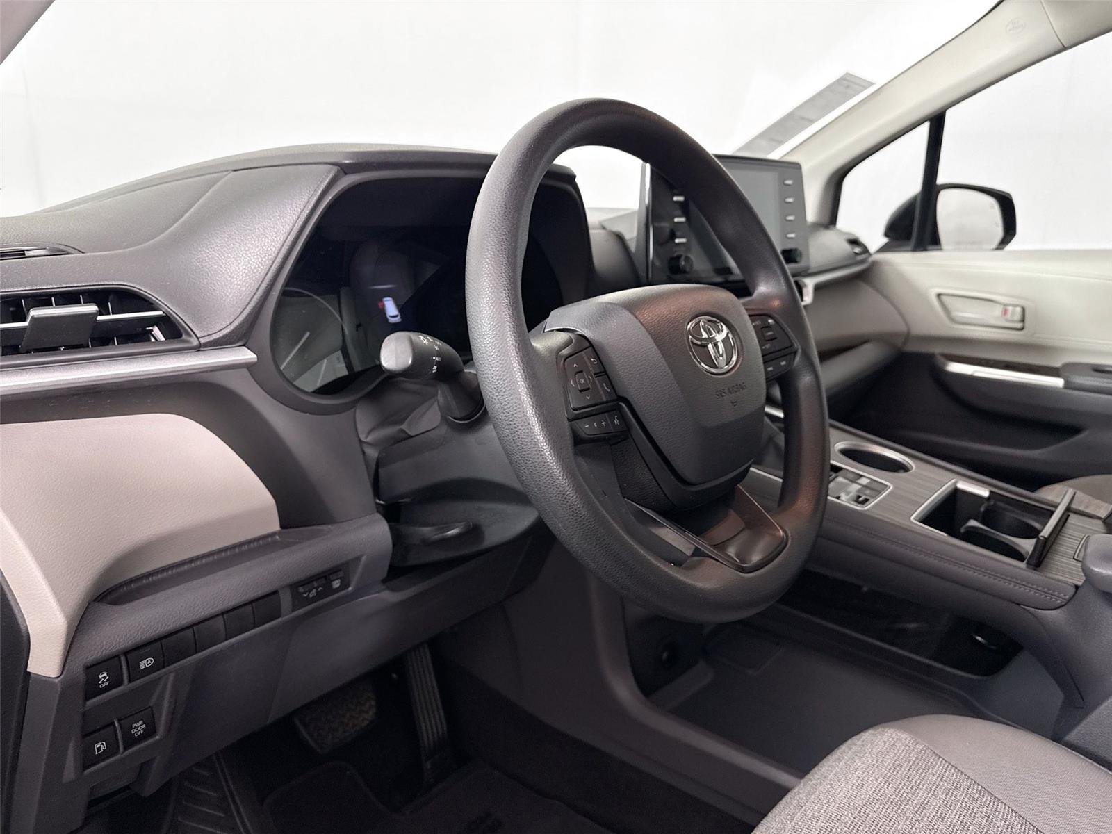 Used 2022 Midnight Black Metallic Toyota LE image 4