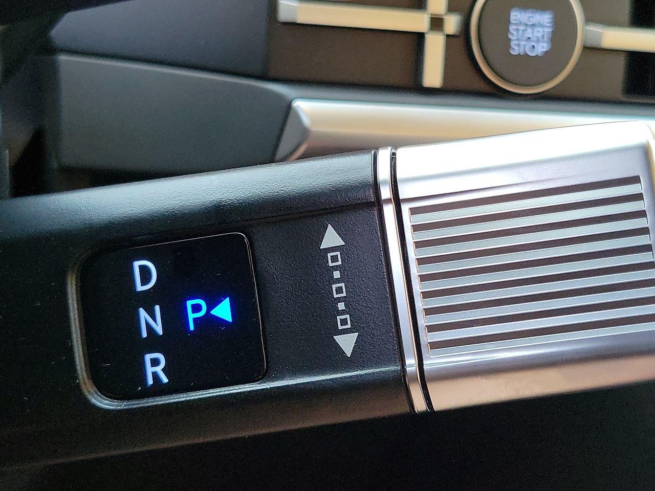 New 2027 Ecotronic Gray Hyundai SE FWD image 8