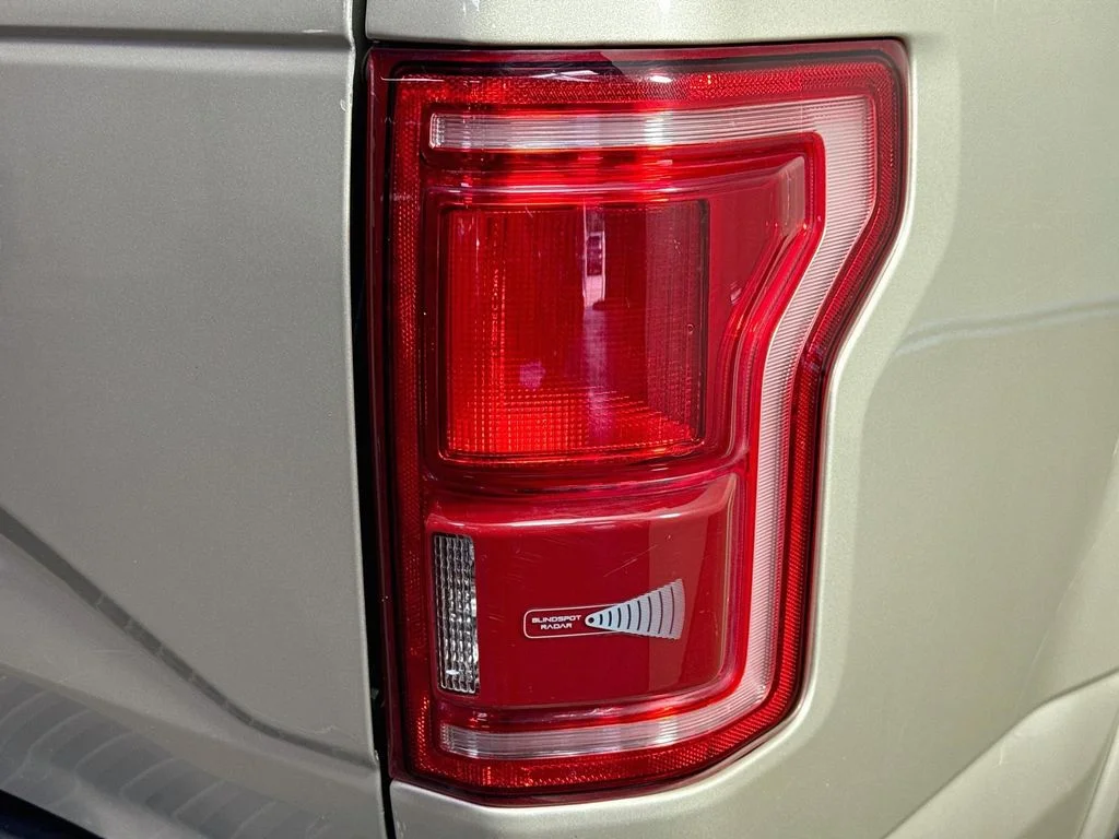 Used 2017 Gold Ford Lariat image 31