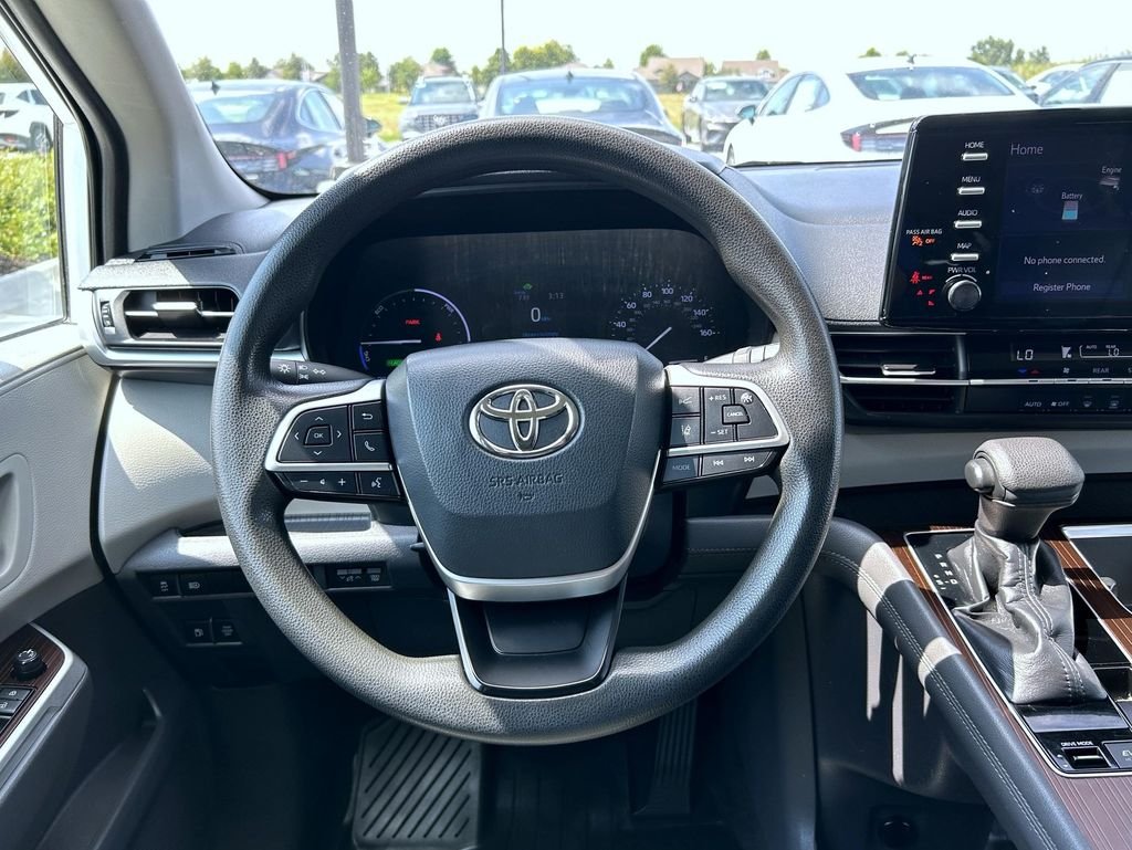 Used 2021 White Toyota LE image 12