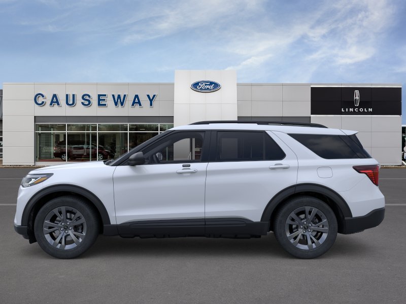 New 2026 Space White Metallic Ford Active image 3