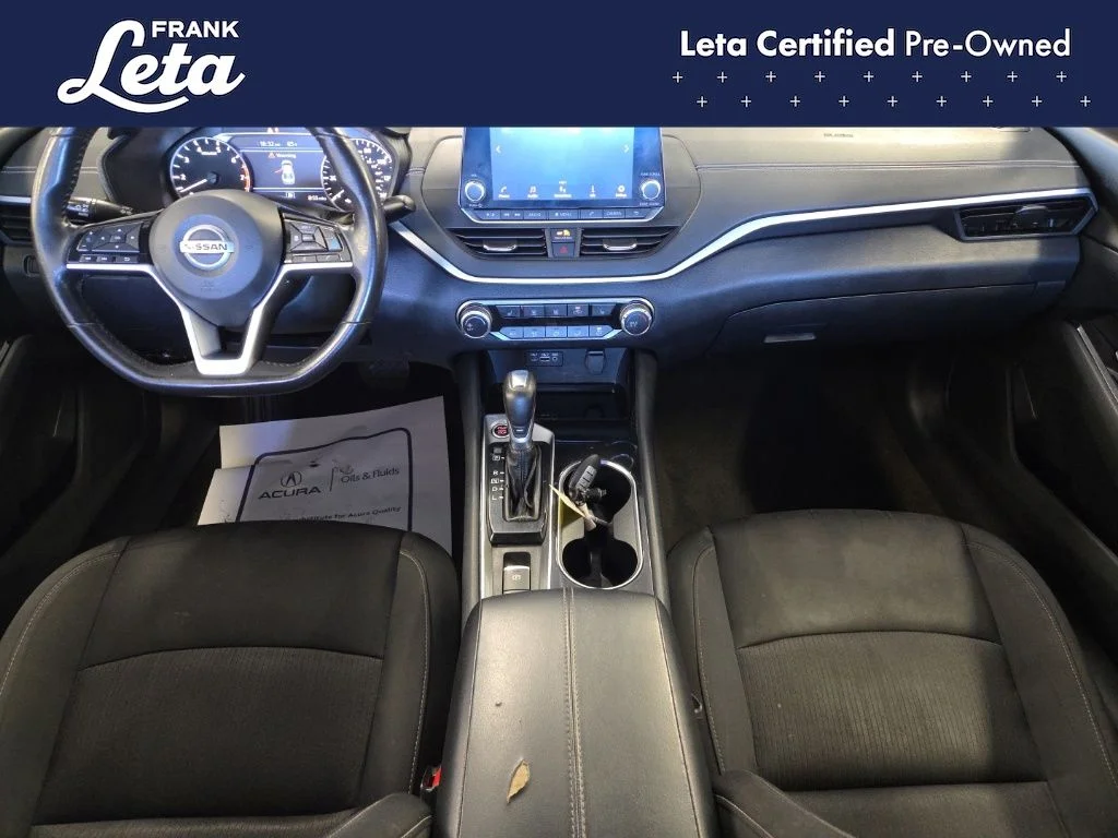 Used 2022 Black Nissan 2.5 SV image 17