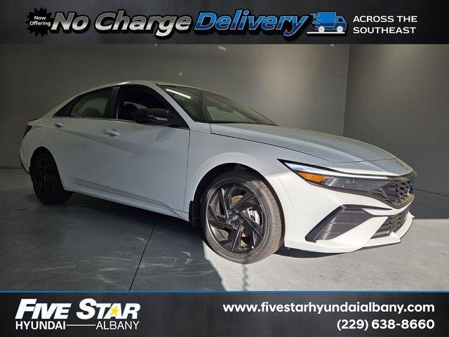 New 2026 White Hyundai SEL Sport Premium image 1