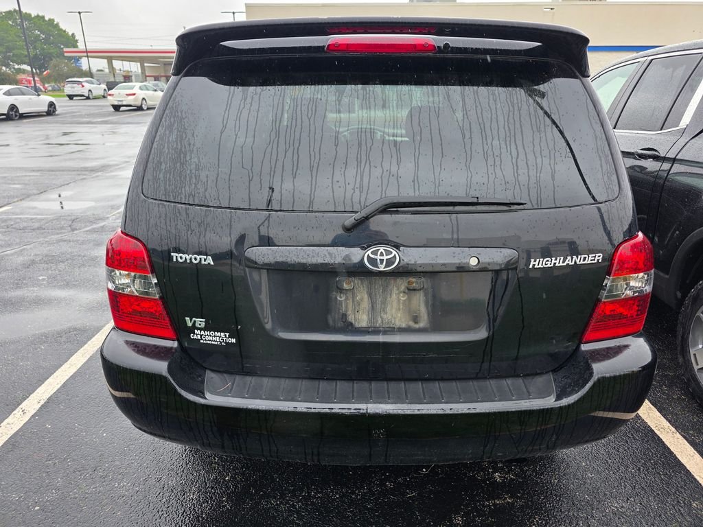 Used 2004 Gray Toyota V6 image 3