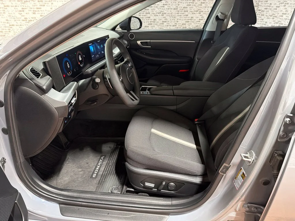 Used 2024 Transmission Blue Hyundai SEL image 26