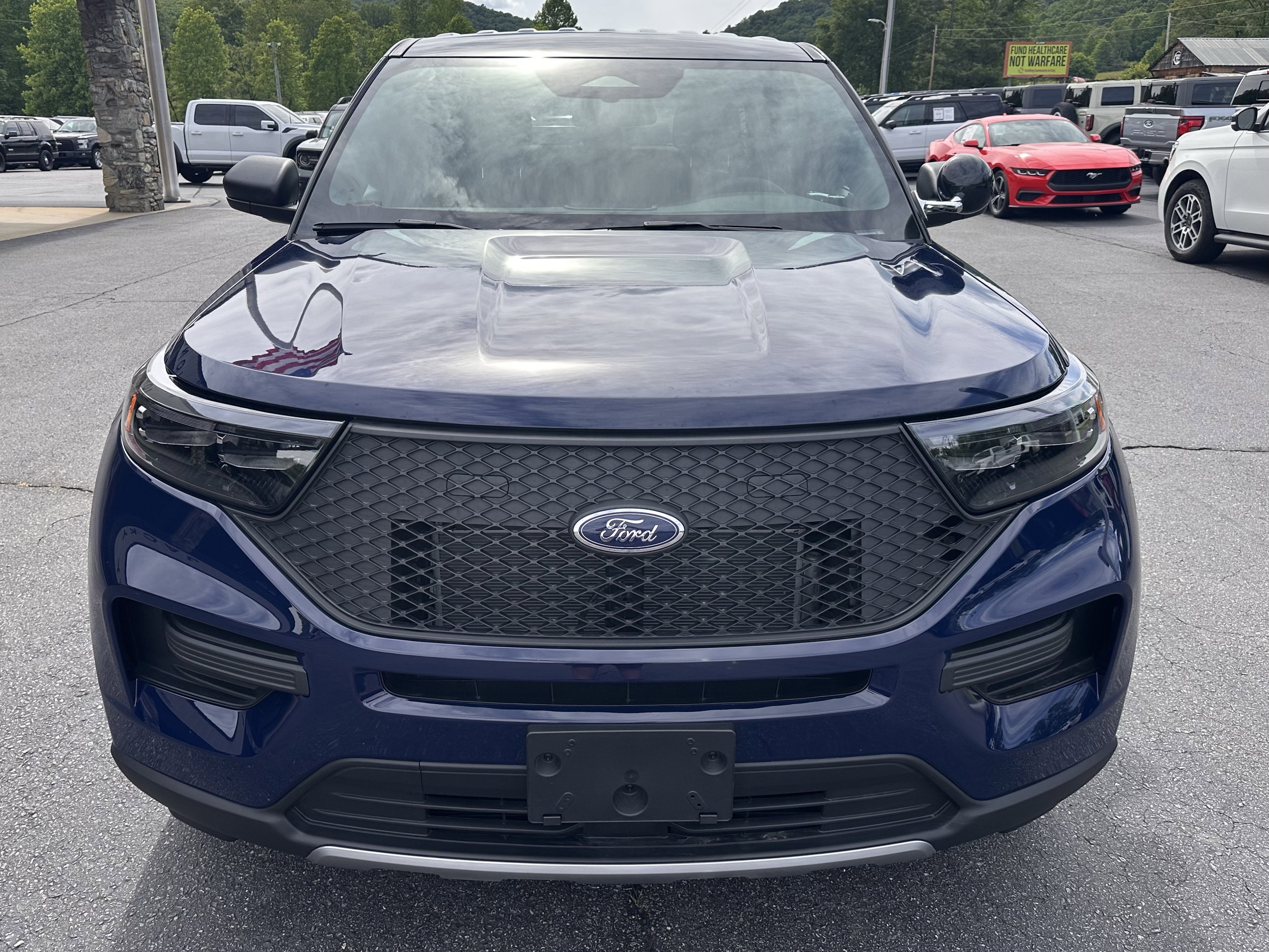 Used 2025 Dark Blue Ford AWD image 3