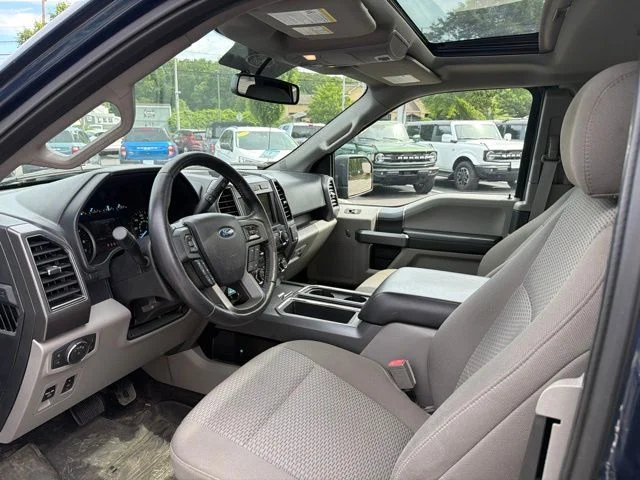 Used 2018 Blue Ford XLT image 9