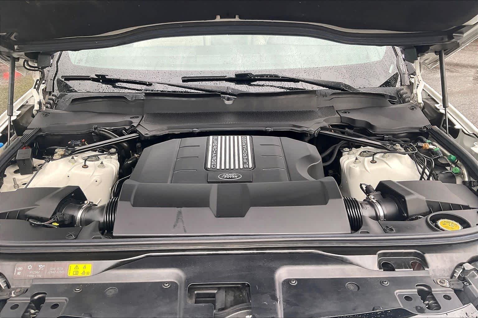 Used 2019 Fuji White Land Rover SE image 33