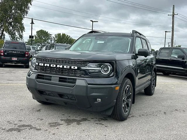 New 2026 Shadow Black Ford Outer Banks® image 31