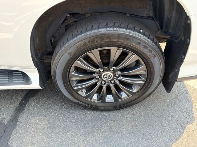 Used 2021 White Lexus 460 image 36