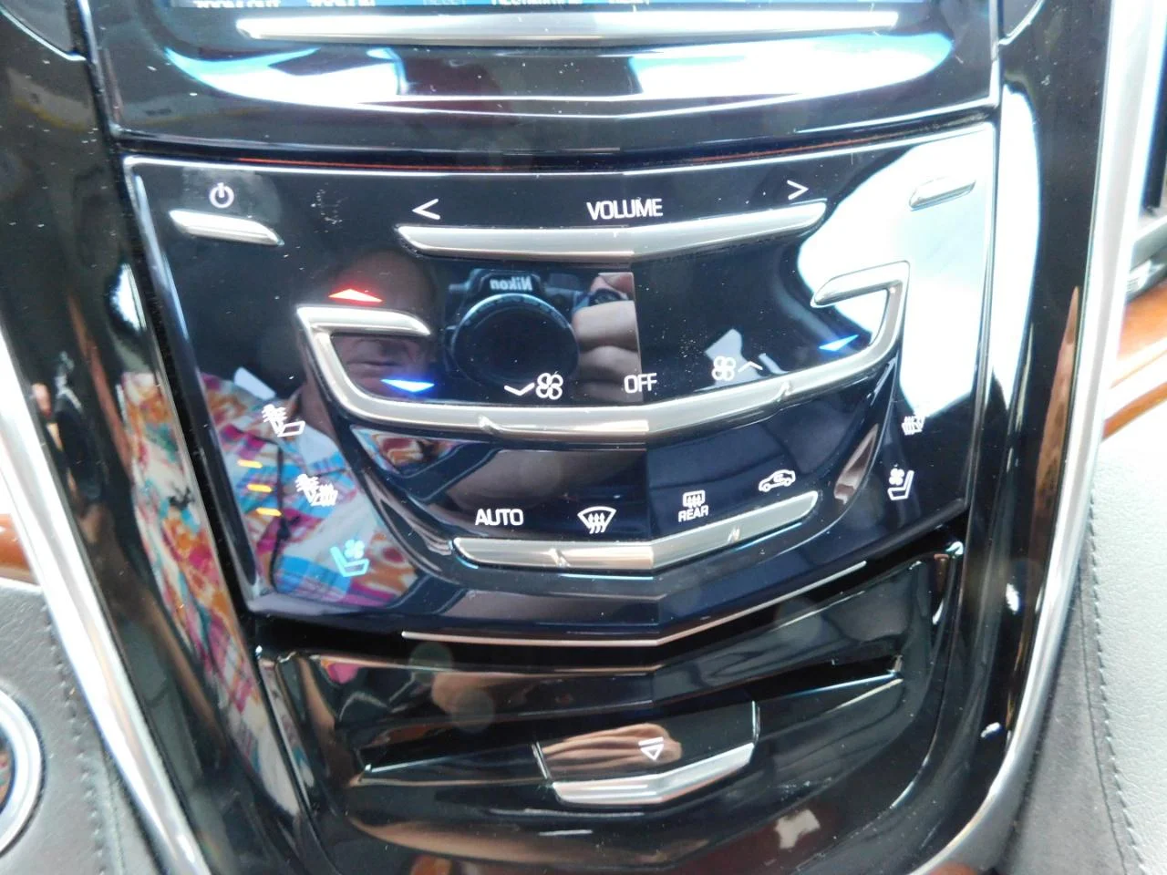 Used 2018 Black Cadillac 2WD 4dr Luxury image 52