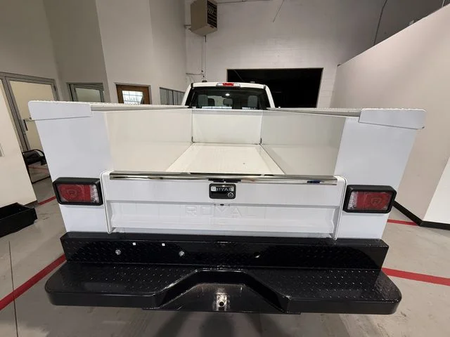 New 2025 Oxford White Ford F-250® XL image 3