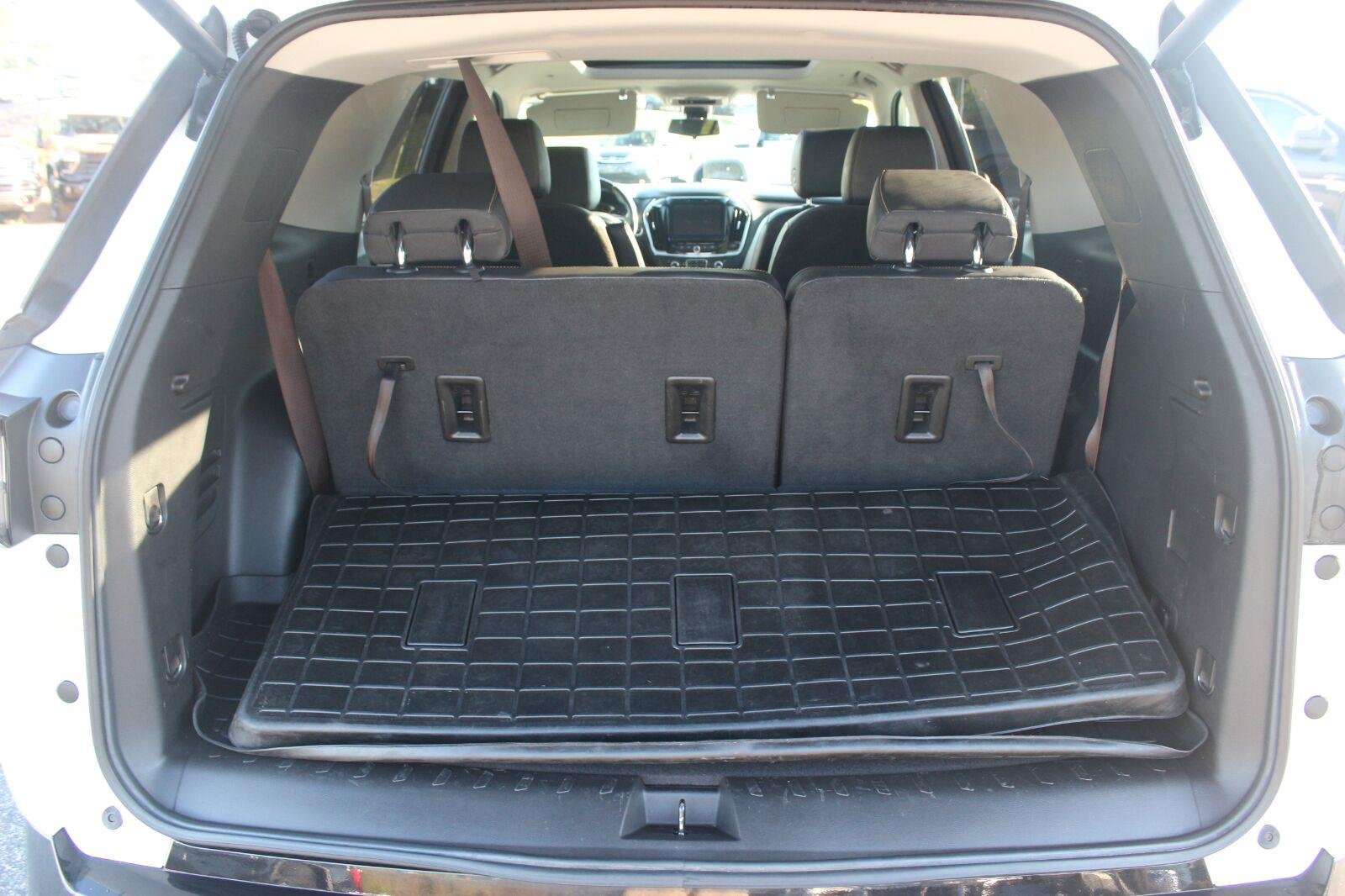 Used 2021 SUMMIT WHITE Chevrolet Premier image 10