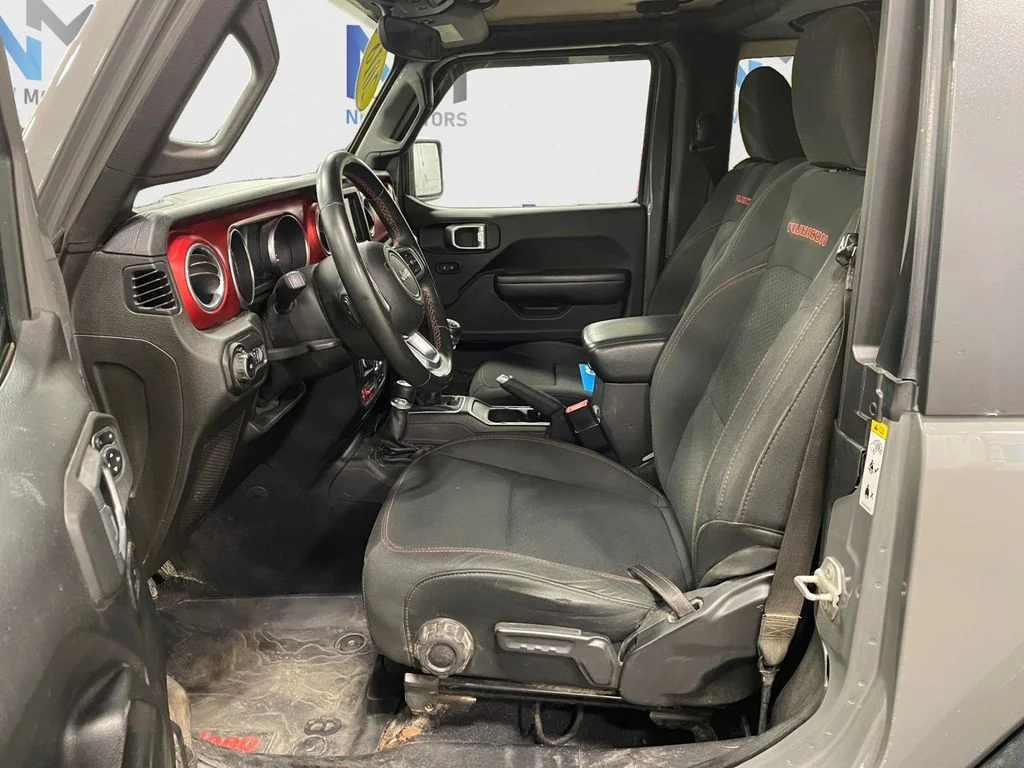 Used 2018 Gray Clearcoat Jeep Rubicon image 9