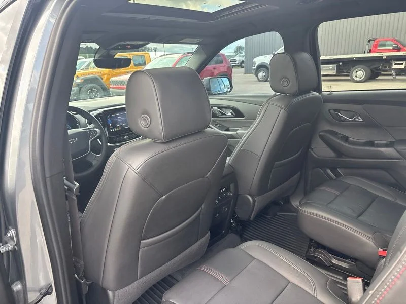 Used 2023 Gray Chevrolet RS image 18
