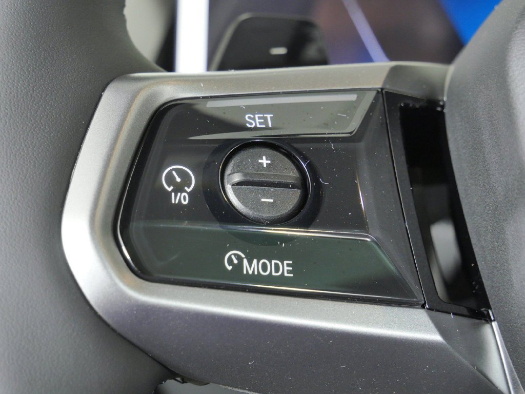 Used 2026 Alpine White BMW 30 xDrive image 40