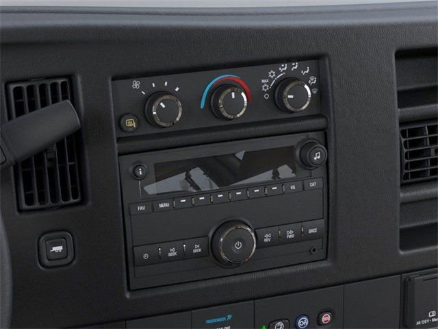 2025 GMC Savana Cargo Work Van - Photo 20