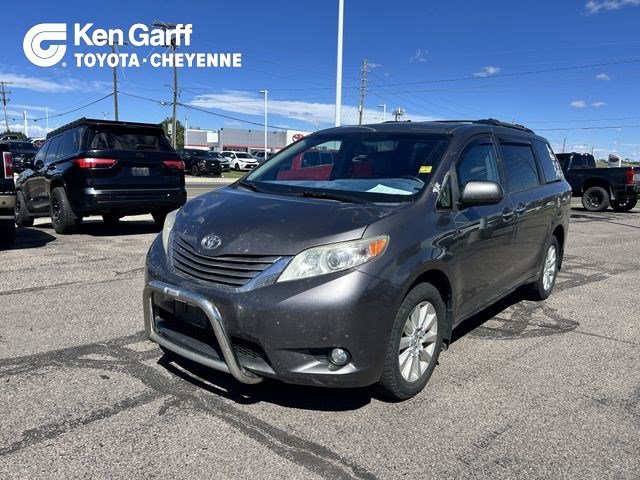 2016 Toyota Sienna XLE Premium