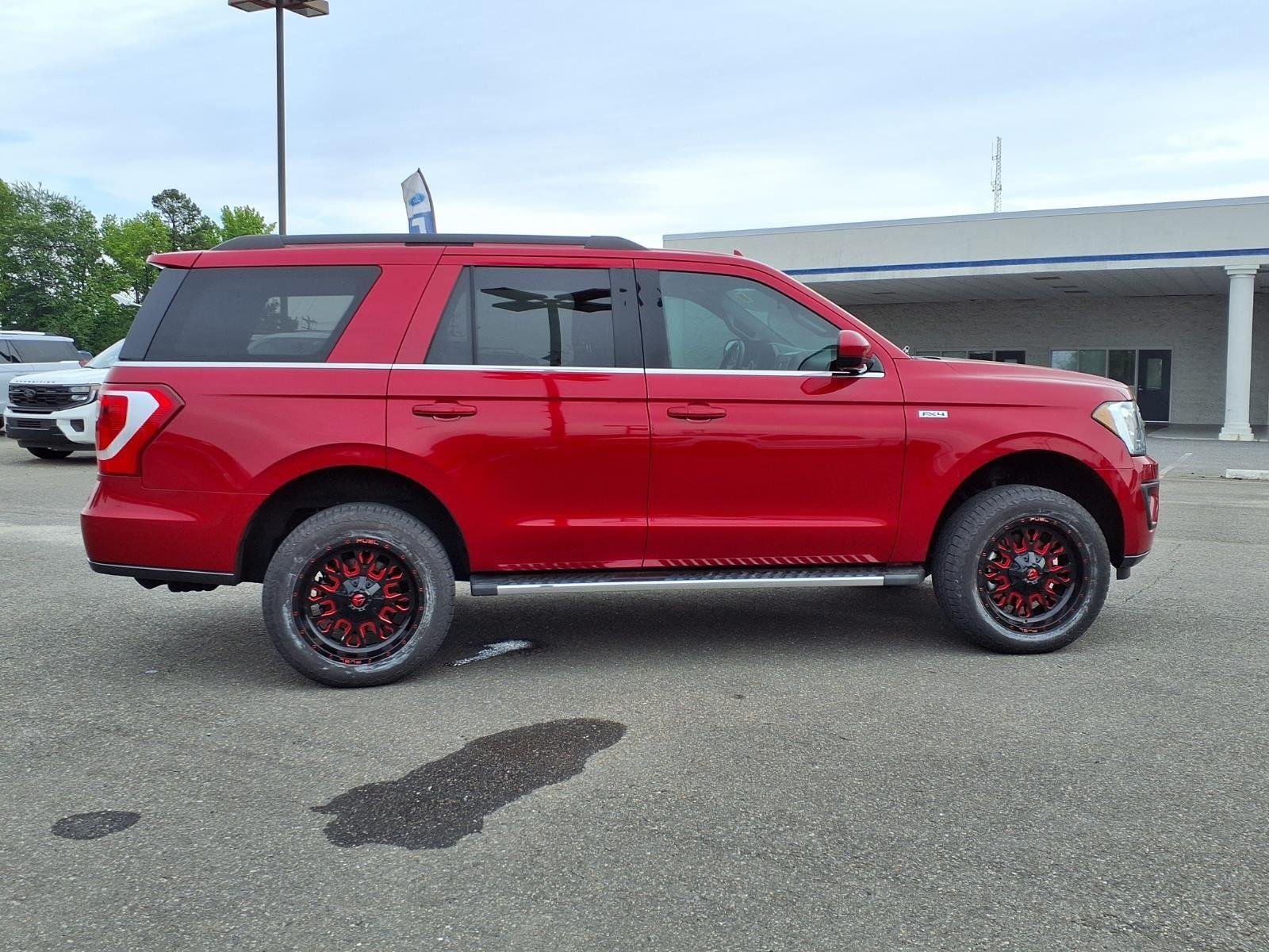 Used 2021 Rapid Red Metallic Tinted Clearcoat Ford XLT image 11