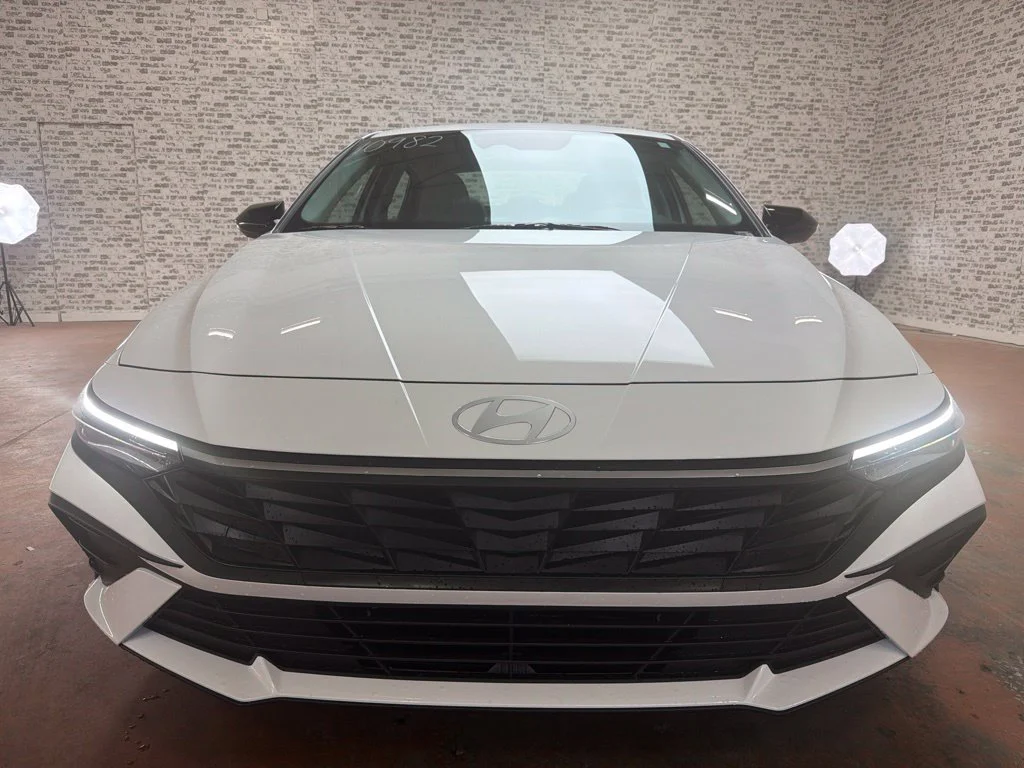 New 2026 Serenity White Hyundai SEL Sport Plus image 2