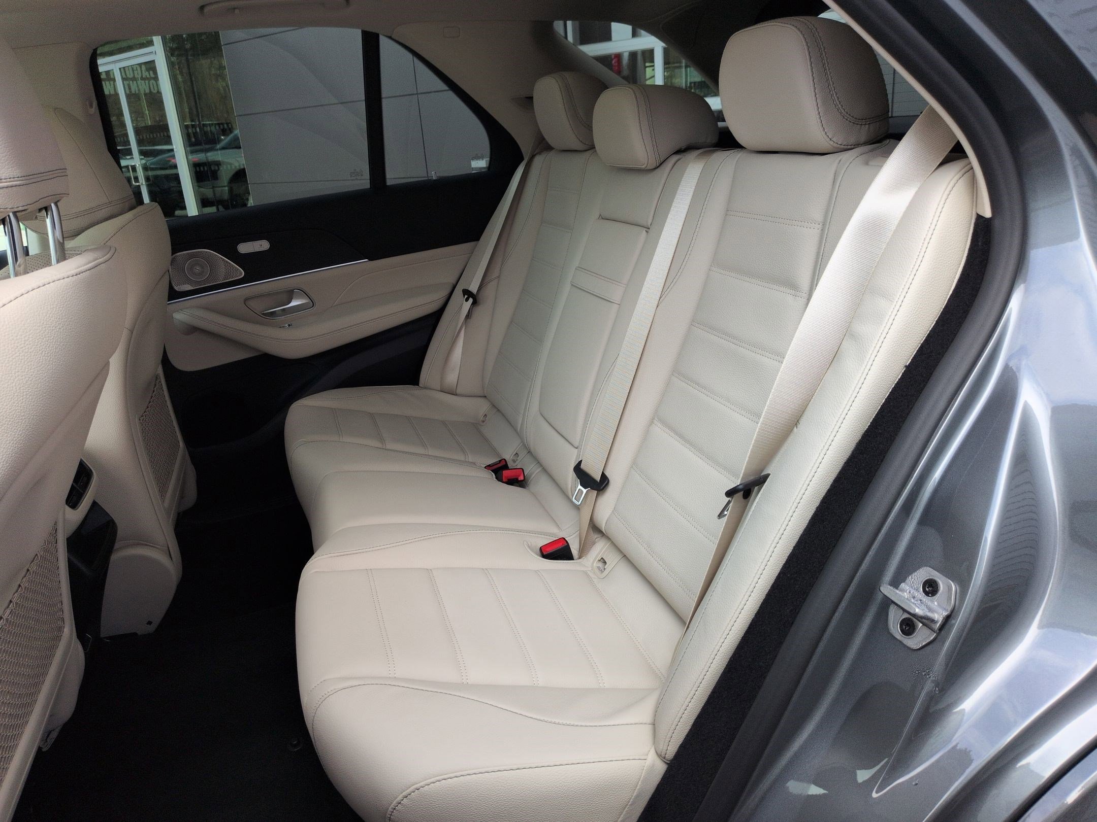 New 2026 Selenite Grey Metallic Mercedes-Benz GLE 450 image 32