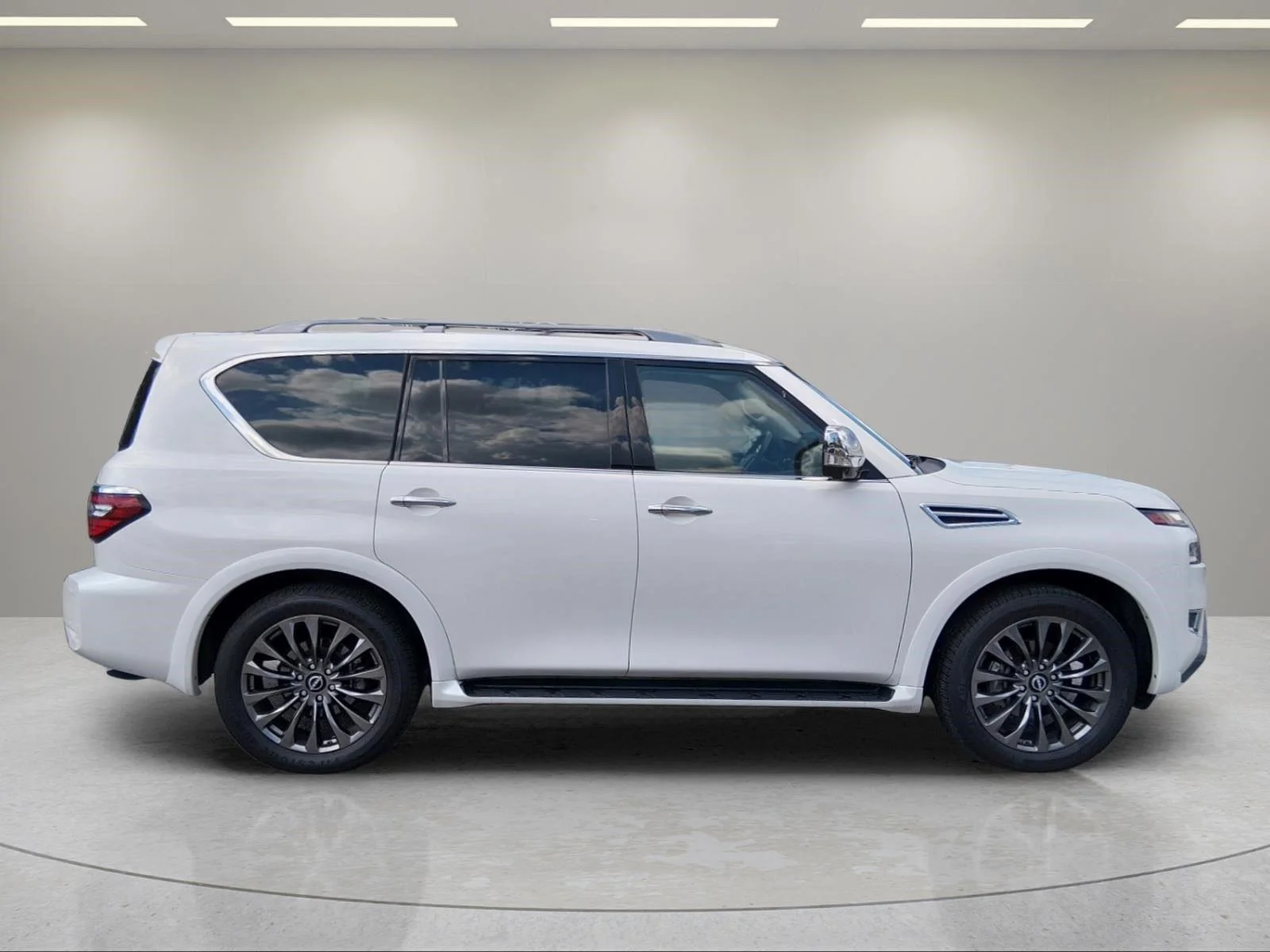 Used 2023 Aspen White Tricoat Nissan Platinum image 6