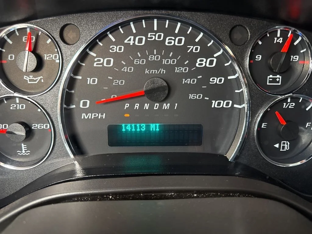 Used 2024 Summit White GMC Work Van image 19