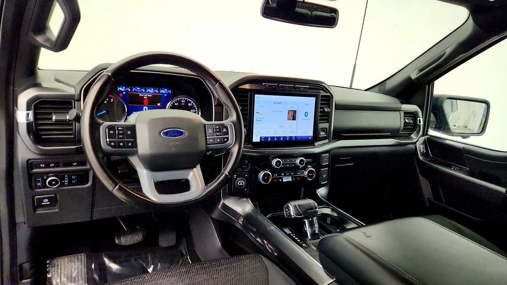 Used 2023 Avalanche Ford XLT 4WD SuperCrew 5.5