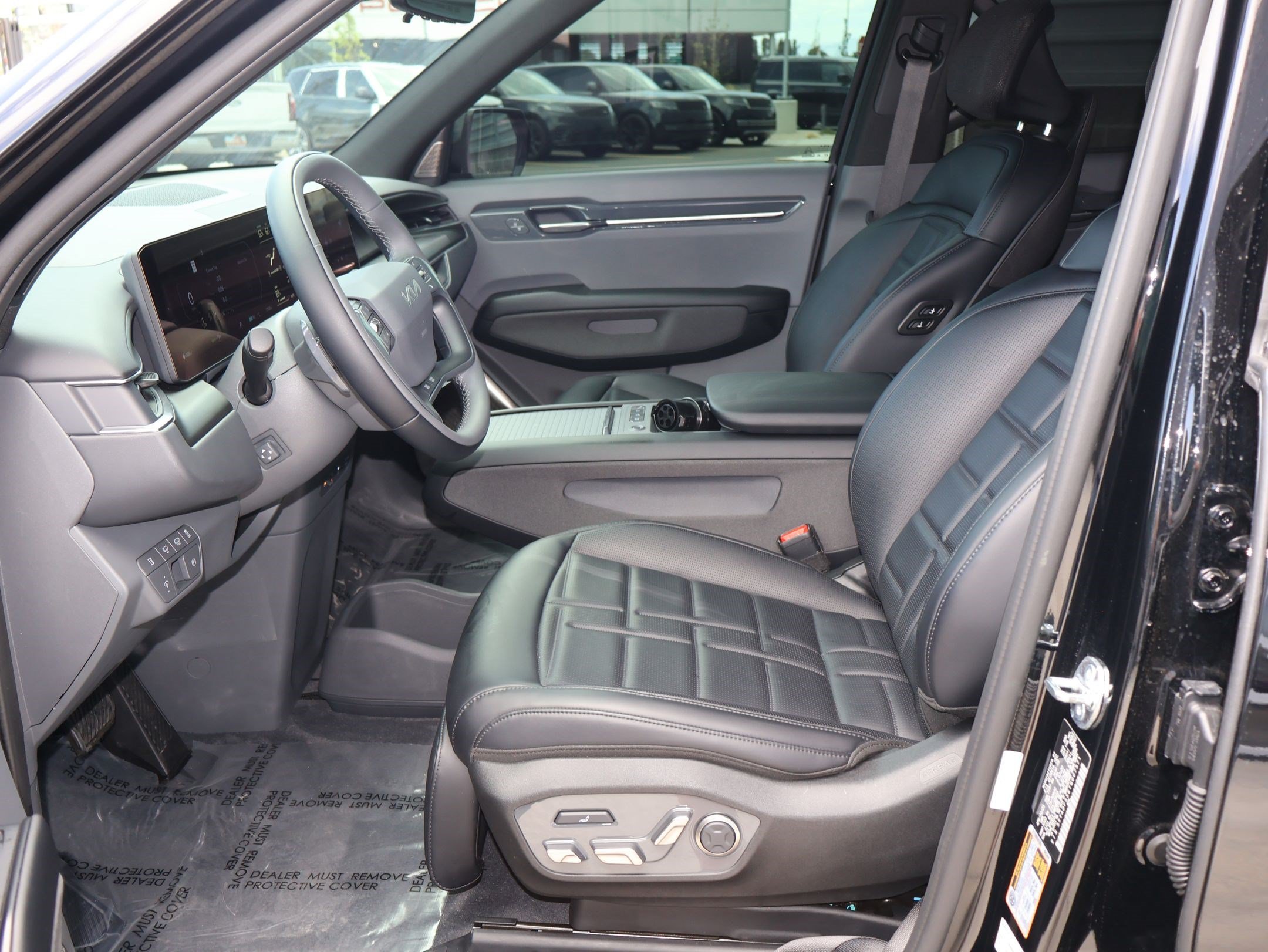 Used 2026 Ebony Black Kia Land image 24