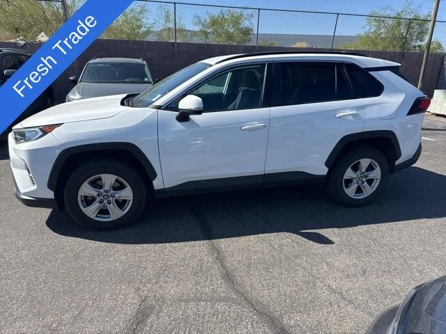 2021 Toyota RAV4 XLE AWD's photo